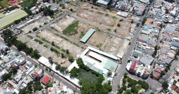 Khánh Hòa: "Đất vàng" bỏ không hàng chục năm