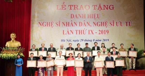 Thành lập Hội đồng cấp Nhà nước xét tặng danh hiệu “Nghệ sĩ nhân dân”, “Nghệ sĩ ưu tú” lần thứ 10