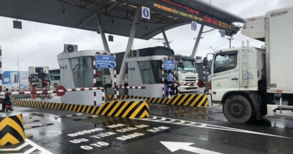 Phó Chủ tịch TP Cần Thơ bị Bộ trưởng Nguyễn Văn Thể “truy” việc ùn ứ hàng hoá