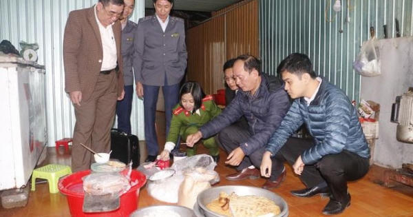 Sử dụng hàn the sản xuất giò, chả một cơ sở bị phạt 40 triệu đồng Sử dụng hàn the sản xuất giò, chả một cơ sở bị phạt 40 triệu đồng