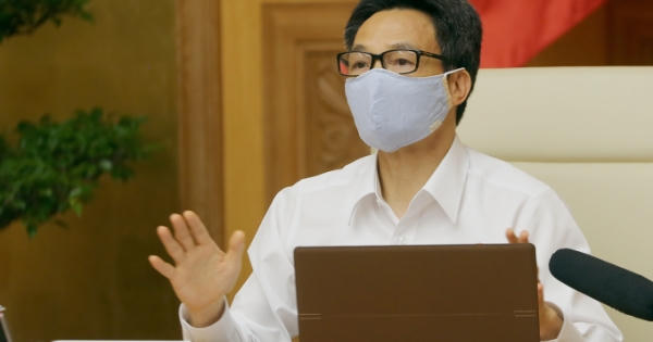 Phó Thủ tướng Vũ Đức Đam: Nguy cơ dịch COVID-19 rất cao từ trong và ngoài nước
