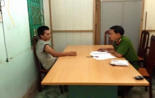 Cô giáo mầm non bị phụ huynh tâm thần đâm bất tỉnh Cô giáo mầm non bị phụ huynh tâm thần đâm bất tỉnh