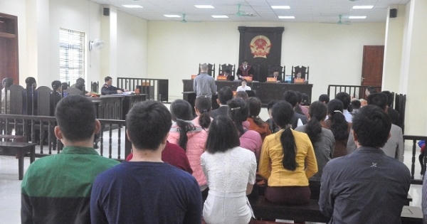 Kẻ máu lạnh vung dao đâm 6 cô trò lĩnh án chung thân