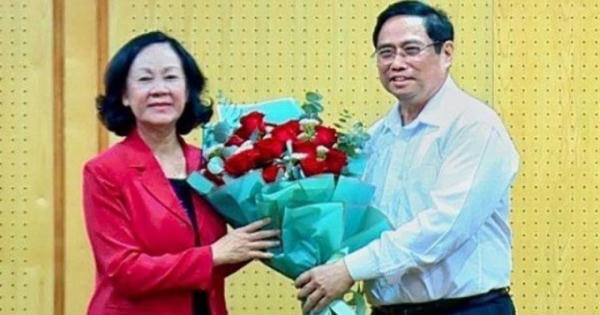 Nữ Trưởng Ban Tổ chức Trung ương đầu tiên nhận bàn giao nhiệm vụ