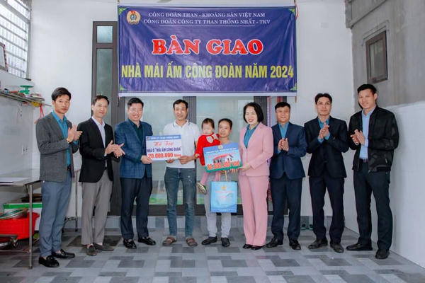 Công ty Than Thống Nhất -TKV chăm lo Tết cho người lao động