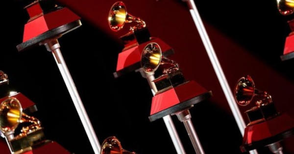 Giải thưởng âm nhạc Grammy bị hoãn bởi biến chủng Omicron
