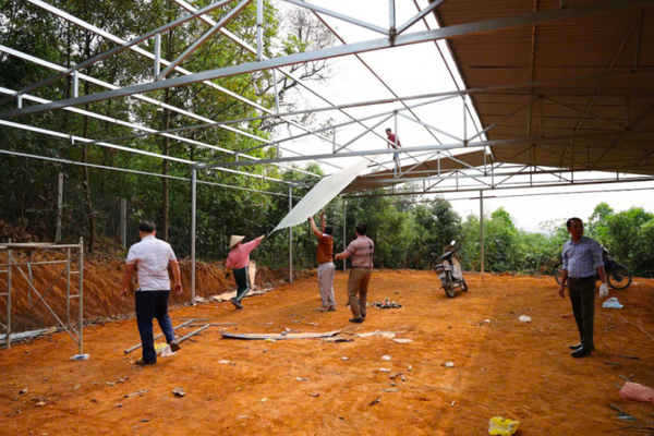 Sau khi Giám đốc Công an tỉnh Phú Thọ đi kiểm tra, nhiều công trình thần tốc tự tháo dỡ vi phạm