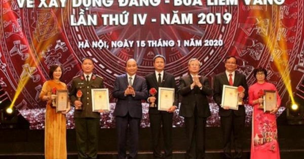 Tôn vinh tác phẩm báo chí xuất sắc về công tác xây dựng Đảng