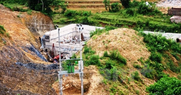 Thuỷ điện “vượt đèn đỏ”: Con voi chui qua lỗ kim cách nào?
