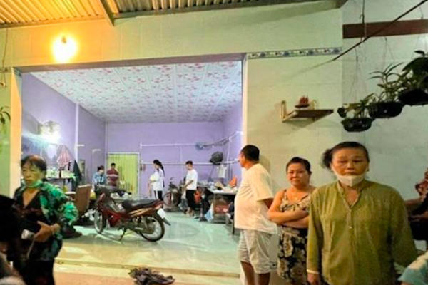Bàng hoàng phát hiện cặp vợ chồng thương vong trong căn nhà trọ sặc mùi thuốc trừ sâu