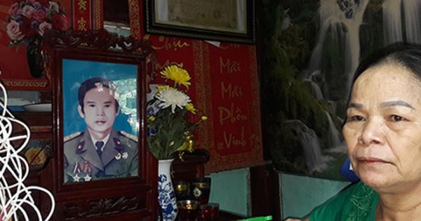 Phút trùng phùng đẫm nước mắt ngày trở về sau 26 năm được công nhận là liệt sỹ