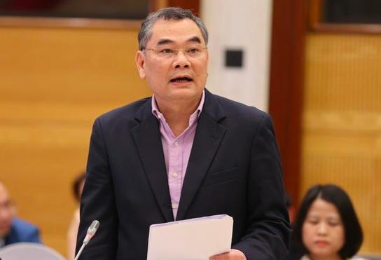 "Vụ án đăng kiểm chắc chắn sẽ không dừng ở con số gần 400 bị can" "Vụ án đăng kiểm chắc chắn sẽ không dừng ở con số gần 400 bị can"