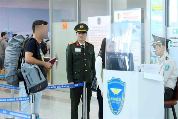 Áp dụng kiểm soát an ninh hàng không cấp độ 1 dịp lễ 30/4-1/5 Áp dụng kiểm soát an ninh hàng không cấp độ 1 dịp lễ 30/4-1/5