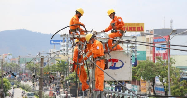 EVNCPC: Bảo đảm cấp điện trong dịp nghỉ Lễ 30/4 và 1/5