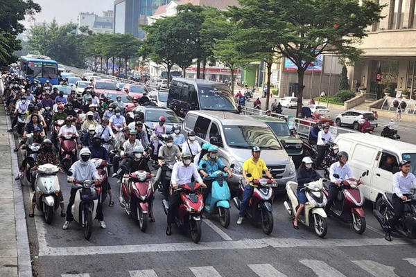 Hà Nội phủ nhận thông tin phường Cửa Nam là nơi thí điểm cấm xe máy chạy xăng