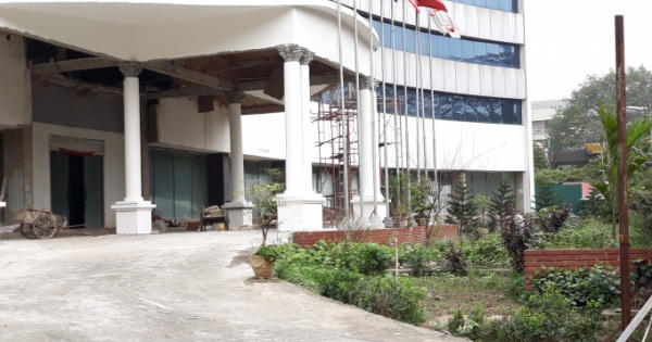 Dự án Bệnh viện Quốc tế Hoa Kỳ - Lãng phí và hoang phế Dự án Bệnh viện Quốc tế Hoa Kỳ - Lãng phí và hoang phế
