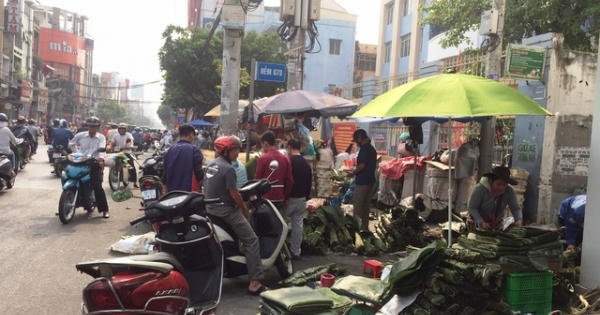 Bán lá dong ngày Tết, "bỏ túi" 6 - 7 triệu đồng/ngày