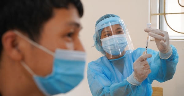 Khi nào Việt Nam sẽ tiêm mũi 3 vaccine phòng Covid-19? Khi nào Việt Nam sẽ tiêm mũi 3 vaccine phòng Covid-19?