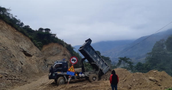 Hà Giang: Thi công dự án gần 62 tỷ đồng, doanh nghiệp đổ thải vào rừng phòng hộ và đất nông nghiệp
