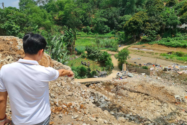 Thông tin mới nhất vụ sập bờ kè khiến ba mẹ con tử vong tại Cao Bằng