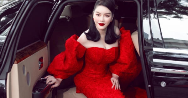 Lý Nhã Kỳ ngồi siêu xe 40 tỷ đồng đi xem thời trang