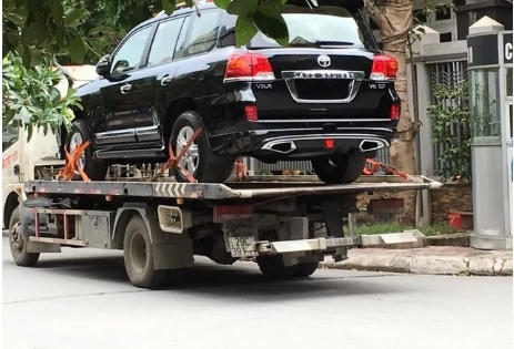 Ninh Bình xin biển xanh cho 3 xe ô tô tiền tỷ được doanh nghiệp tặng Ninh Bình xin biển xanh cho 3 xe ô tô tiền tỷ được doanh nghiệp tặng