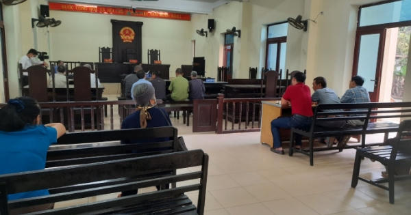 TAND huyện Sơn Dương đưa ra xét xử vụ công dân khởi kiện Chủ tịch UBND huyện