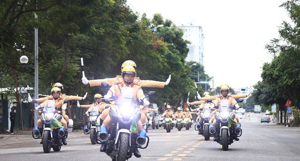 Phân luồng phương tiện ở nhiều tuyến đường để phục vụ Đại hội Đảng XIII