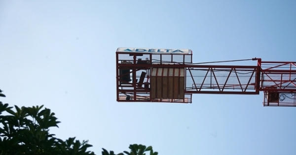 Hà Nội: "Tử thần trên cao" giăng khắp phố