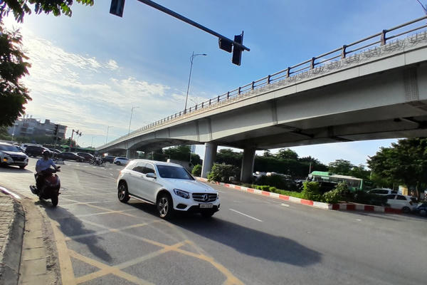 Hà Nội sắp có tuyến đường nối từ đê sông Hồng đến khu đô thị Thạch Bàn Hà Nội sắp có tuyến đường nối từ đê sông Hồng đến khu đô thị Thạch Bàn