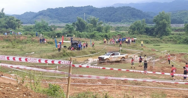 Khai mạc giải Đua xe bán tải địa hình 'Bat Xat Offroad Challenger 2023'