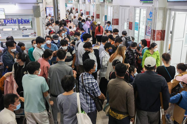 TP HCM quyết liệt xóa sổ "cò" khám chữa bệnh tại các bệnh viện công TP HCM quyết liệt xóa sổ "cò" khám chữa bệnh tại các bệnh viện công