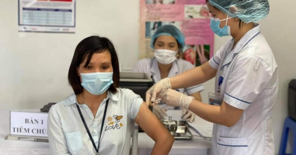 Quảng Ngãi triển khai tiêm mũi 3 vaccine phòng Covid-19