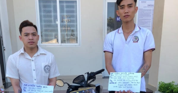 Phát hiện 2 người vận chuyển pháo lậu lúc rạng sáng