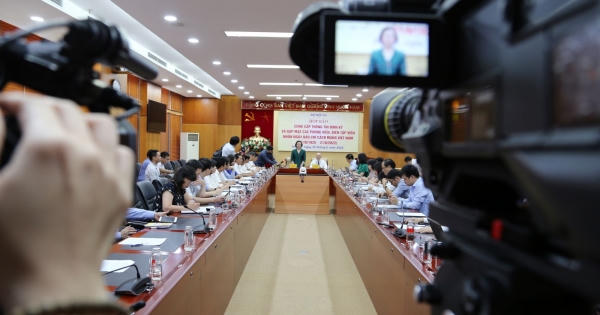 Bảng lương viên chức Phóng viên, Biên tập viên sau 1/7/2023 sẽ thay đổi ra sao?