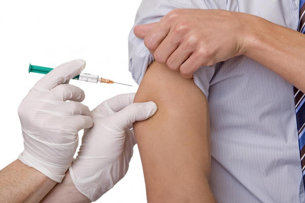 Thủ tướng yêu cầu đẩy nhanh tiêm vaccine phòng bệnh sởi