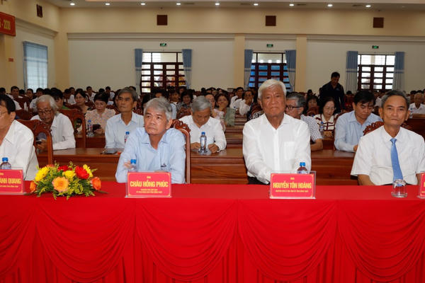 Ngành Tài chính Đồng Tháp: 80 năm truyền thống, nền tảng cho giai đoạn bứt phá Ngành Tài chính Đồng Tháp: 80 năm truyền thống, nền tảng cho giai đoạn bứt phá