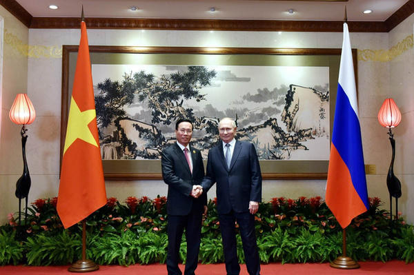 Chủ tịch nước Võ Văn Thưởng gặp Tổng thống Liên bang Nga Vladimir Putin Chủ tịch nước Võ Văn Thưởng gặp Tổng thống Liên bang Nga Vladimir Putin