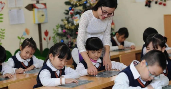 Tranh luận gay gắt về quan điểm "giáo viên không được gọi học sinh là con" Tranh luận gay gắt về quan điểm "giáo viên không được gọi học sinh là con"