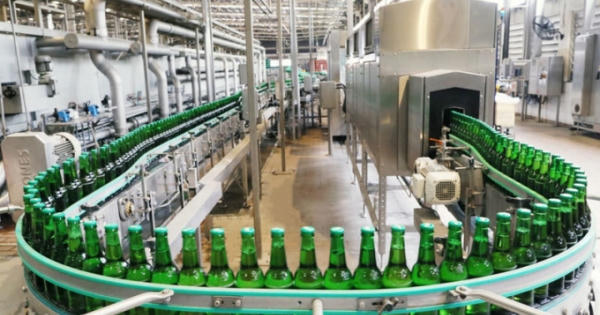 Một năm bất an, cắt giảm ăn nhậu: Chục nghìn tỷ 'bốc hơi' Một năm bất an, cắt giảm ăn nhậu: Chục nghìn tỷ 'bốc hơi'