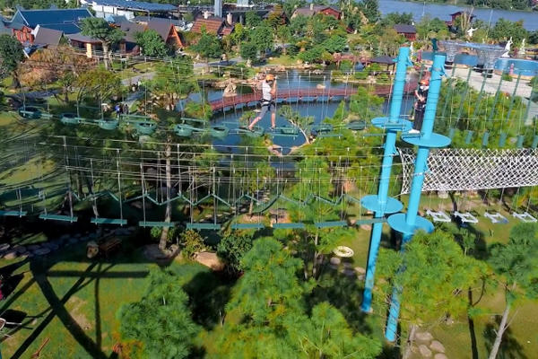 Thót tim với những trò chơi mạo hiểm tại khu trải nghiệm trái phép Big Sun