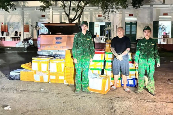 Quảng Ninh: Bắt giữ đối tượng vận chuyển trái phép hơn 350kg thực phẩm không rõ nguồn gốc