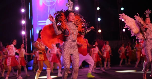 “Sắc màu Kỳ quan” Carnaval mùa Đông Hạ Long năm 2022