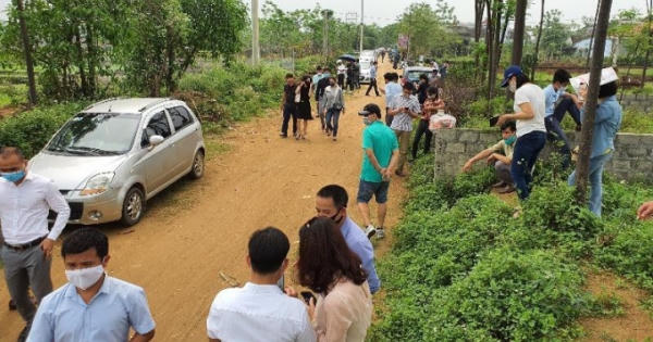 Giới đầu cơ 'thổi' giá làm bất ổn thị trường nhà đất