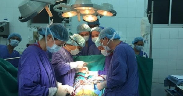 Khan hiếm nguồn, bệnh nhân chờ đằng đẵng hàng thập kỷ mong ghép tạng