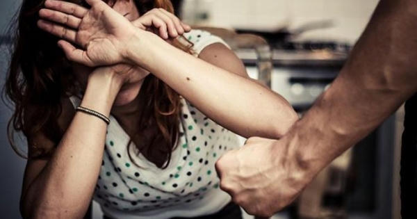 Siêu mẫu bị bạn trai sát hại vì... đòi tiền sau khi “ân ái”