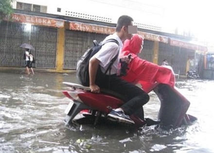 Mẹ Việt đừng làm 'nô lệ cho con' nữa! Mẹ Việt đừng làm 'nô lệ cho con' nữa!