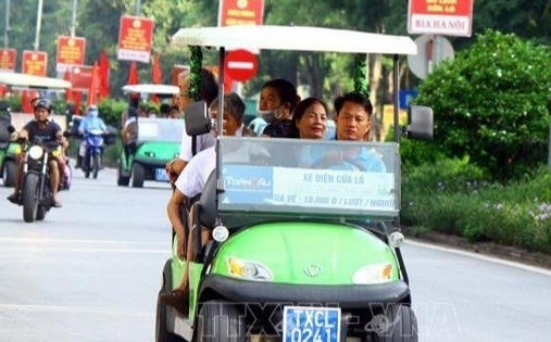 Gần 200 hộ kinh doanh tại Cửa Lò đăng ký mua mới xe điện 4 bánh