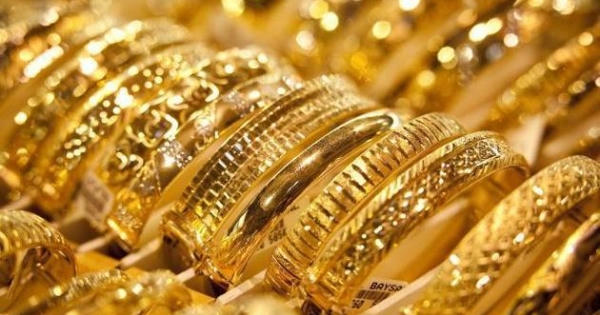Giá vàng hôm nay 2/1: Vững vàng trên đỉnh cao