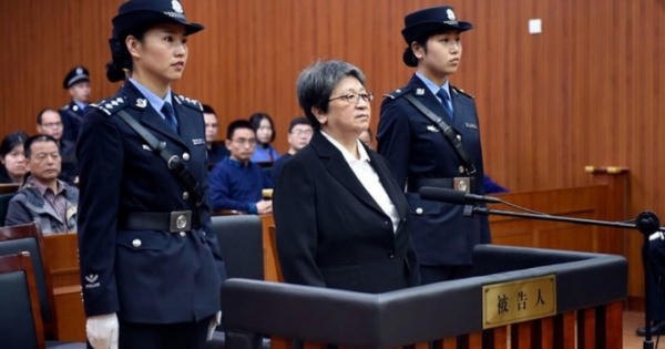 Quan bà dâm đãng số một TQ 'sở hữu' hàng trăm người tình Quan bà dâm đãng số một TQ 'sở hữu' hàng trăm người tình